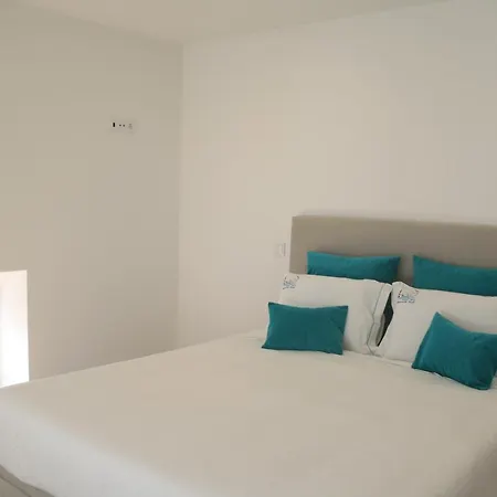 Apartament Maraveiro House