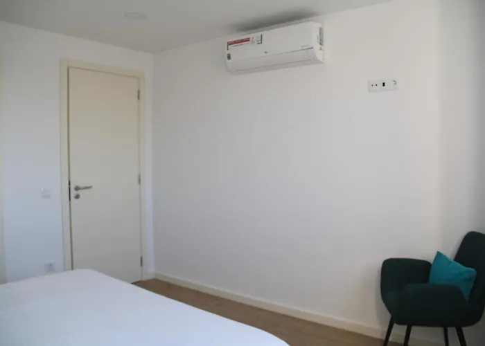 Maraveiro House أفيرو