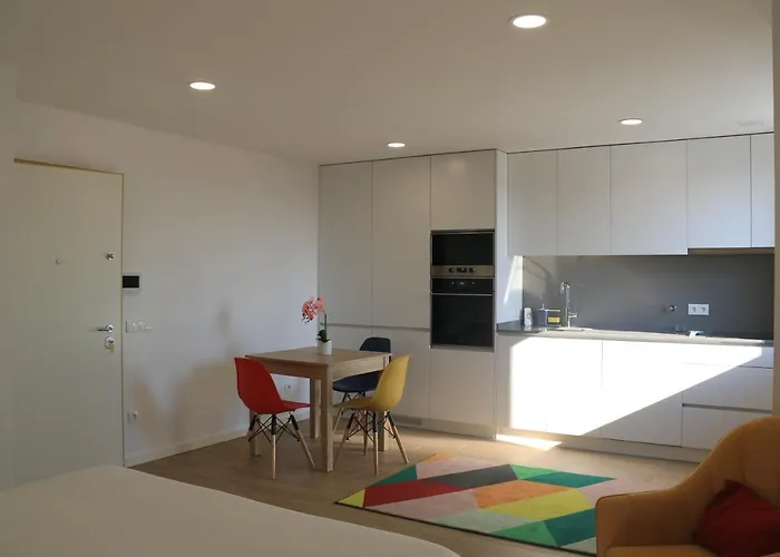 Maraveiro House أفيرو