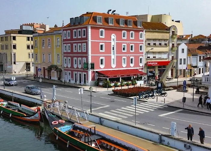 Maraveiro House * أفيرو